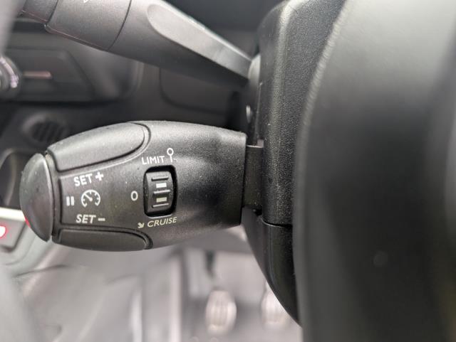 2022 Peugeot Partner 1000 1.5 Bluehdi 100 Professional Premium Van (70 MPH SPEED LIMITER) (NV71XDJ) Image 35