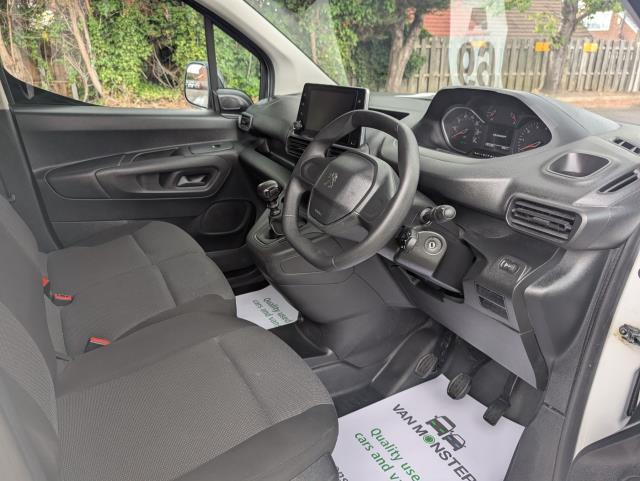 2022 Peugeot Partner 1000 1.5 Bluehdi 100 Professional Premium Van (70 MPH SPEED LIMITER) (NV71XDJ) Image 15