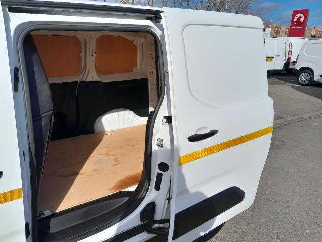 2022 Peugeot Partner 1000 1.5 Bluehdi 100 Professional Premium Van (NV71XEK) Image 7
