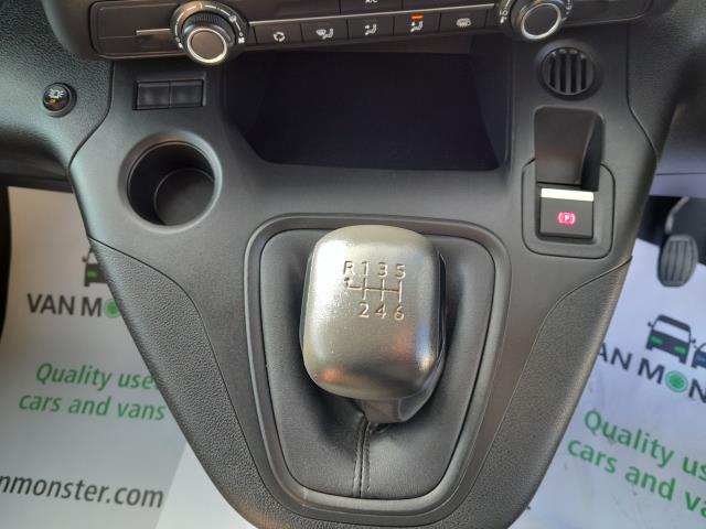 2022 Peugeot Partner 1000 1.5 Bluehdi 100 Professional Premium Van (NV71XEK) Image 19