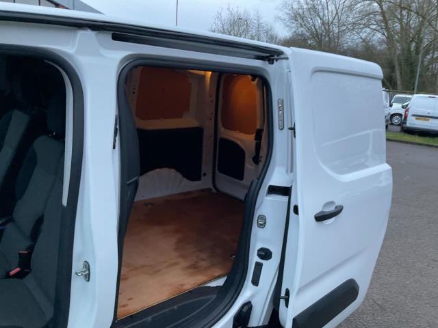 2022 Peugeot Partner 1000 1.5 Bluehdi 100 Professional Premium Van (NV71XEN) Image 8