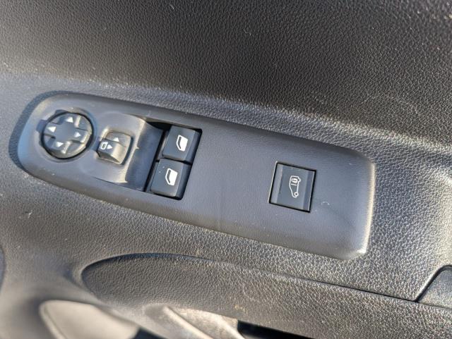 2022 Peugeot Partner 1000 1.5 Bluehdi 100 Professional Premium Van (NV71XGO) Image 18