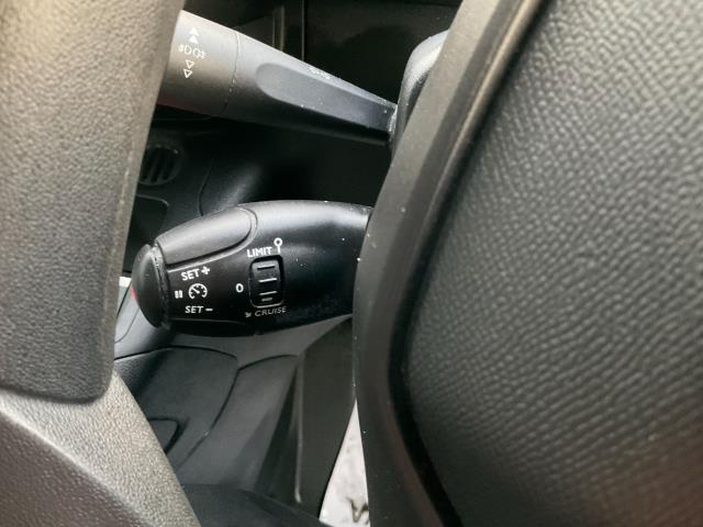2022 Peugeot Partner 1000 1.5 Bluehdi 100 Professional Premium Van (NV71XGS) Image 25