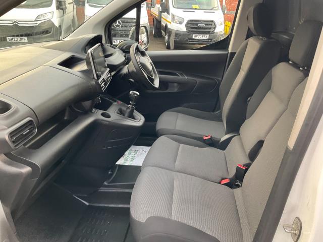 2022 Peugeot Partner 1000 1.5 Bluehdi 100 Professional Premium Van (NV71XGS) Image 7
