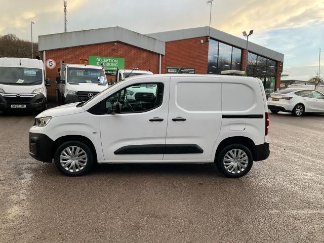 2022 Peugeot Partner 1000 1.5 Bluehdi 100 Professional Premium Van (NV71XGS) Image 6