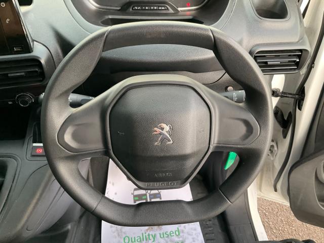 2022 Peugeot Partner 1000 1.5 Bluehdi 100 Professional Premium Van (NV71XGS) Image 17