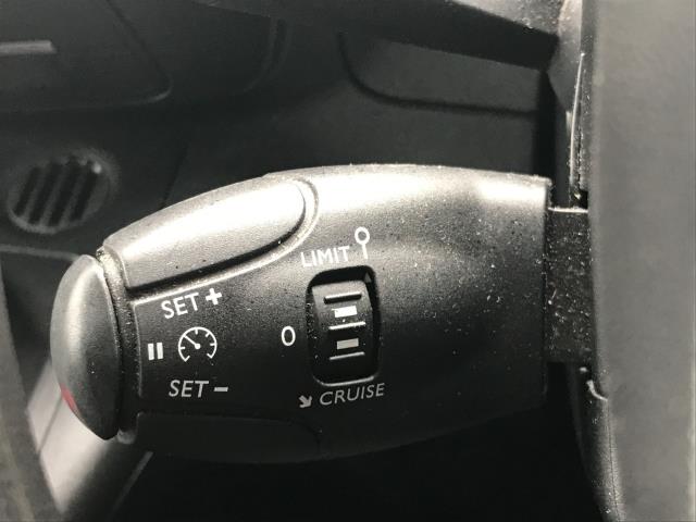 2022 Peugeot Partner 1000 1.5 Bluehdi 100 Professional Premium Van (NV71XHL) Image 25