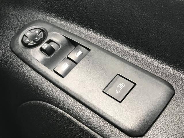 2022 Peugeot Partner 1000 1.5 Bluehdi 100 Professional Premium Van (NV71XHL) Image 27