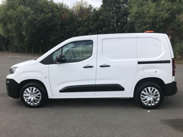 2022 Peugeot Partner 1000 1.5 Bluehdi 100 Professional Premium Van (NV71XHL) Image 3