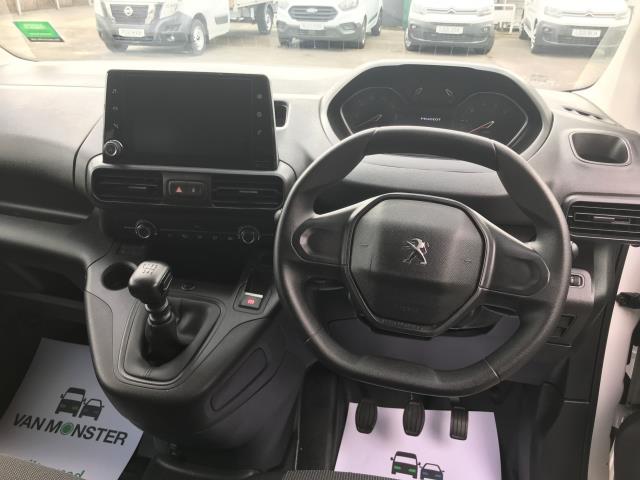 2022 Peugeot Partner 1000 1.5 Bluehdi 100 Professional Premium Van (NV71XHL) Image 19