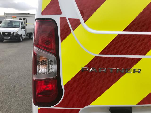 2022 Peugeot Partner 1000 1.5 Bluehdi 100 Professional Premium Van (NV71XHL) Image 15