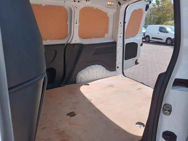 2022 Peugeot Partner 1000 1.5 Bluehdi 100 Professional Premium Van (NV71XJM) Image 20