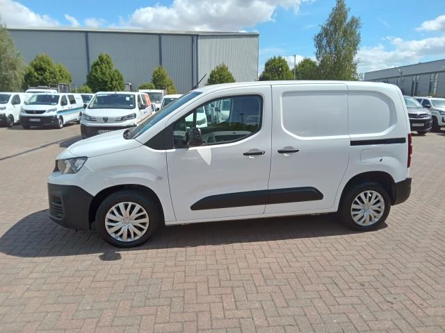 2022 Peugeot Partner 1000 1.5 Bluehdi 100 Professional Premium Van (NV71XJM) Image 6