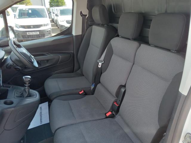 2022 Peugeot Partner 1000 1.5 Bluehdi 100 Professional Premium Van (NV71XJM) Image 26