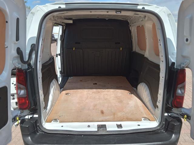2022 Peugeot Partner 1000 1.5 Bluehdi 100 Professional Premium Van (NV71XJM) Image 11