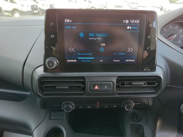 2022 Peugeot Partner 1000 1.5 Bluehdi 100 Professional Premium Van (NV71XJM) Image 23