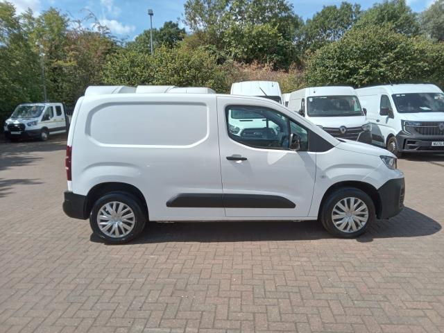 2022 Peugeot Partner 1000 1.5 Bluehdi 100 Professional Premium Van (NV71XJM) Image 8