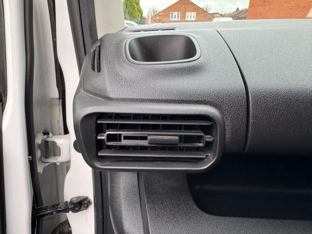 2022 Peugeot Partner 1000 1.5 Bluehdi 100 Professional Premium Van (70MPH speed limiter) (NV71XKA) Image 36