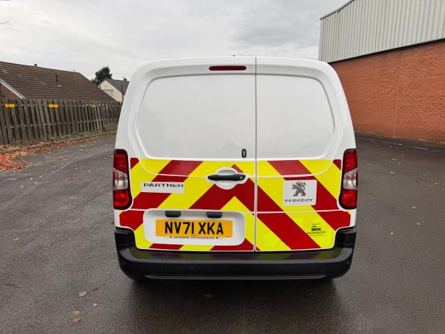 2022 Peugeot Partner 1000 1.5 Bluehdi 100 Professional Premium Van (70MPH speed limiter) (NV71XKA) Image 8