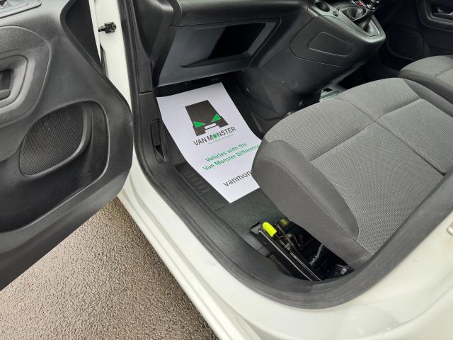 2022 Peugeot Partner 1000 1.5 Bluehdi 100 Professional Premium Van (70MPH speed limiter) (NV71XKA) Image 32