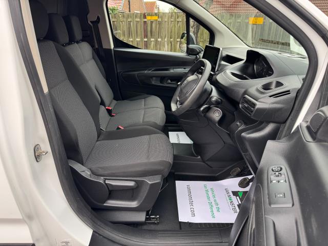 2022 Peugeot Partner 1000 1.5 Bluehdi 100 Professional Premium Van (70MPH speed limiter) (NV71XKA) Image 15