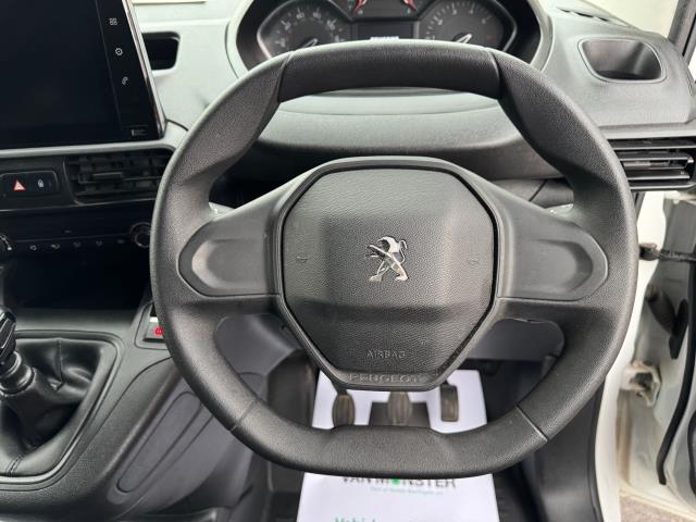 2022 Peugeot Partner 1000 1.5 Bluehdi 100 Professional Premium Van (70MPH speed limiter) (NV71XKA) Image 22