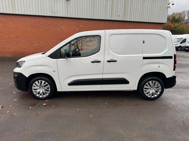 2022 Peugeot Partner 1000 1.5 Bluehdi 100 Professional Premium Van (70MPH speed limiter) (NV71XKA) Image 6