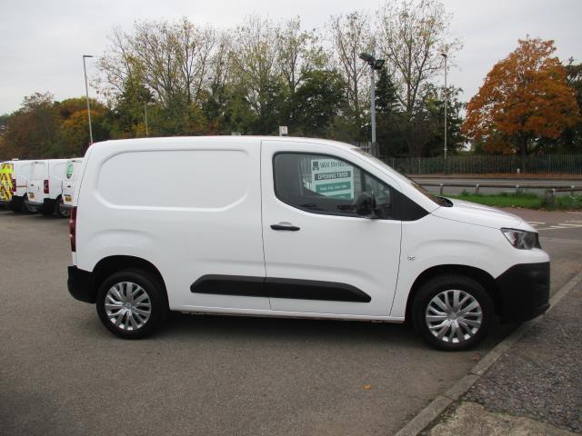 2022 Peugeot Partner 1000 1.5 Bluehdi 100 Professional Premium Van (NV71XKE) Image 3
