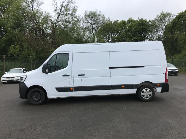 2022 Renault Master Lm35dci 135 Business+ Medium Roof Van (NV72DNJ) Image 6