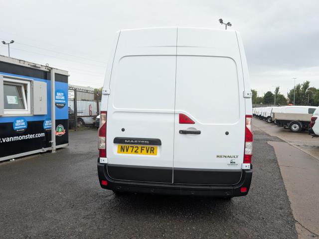 2022 Renault Master Lm35dci 135 Business+ Medium Roof Van (NV72FVR) Image 8