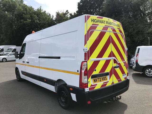 2022 Renault Master Lm35dci 135 Business+ Medium Roof Van (NV72HXS) Image 7