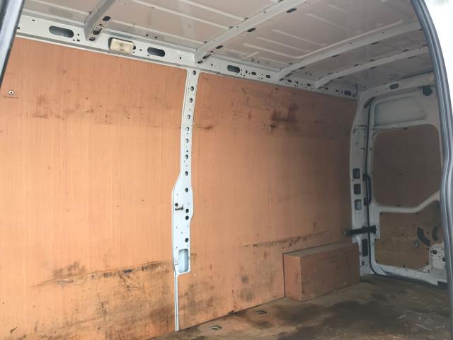 2022 Renault Master Lm35dci 135 Business+ Medium Roof Van (NV72HXS) Image 6
