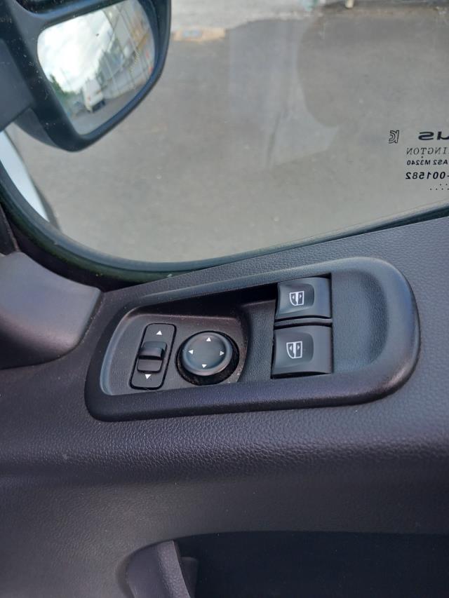 2022 Renault Master LM35 LWB MEDIUM ROOF DCI 135PS BUSINESS+  AIR CON (NV72KYU) Image 17