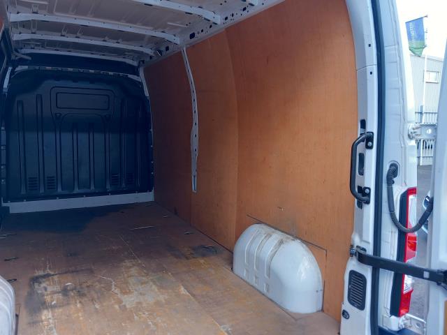 2022 Renault Master LM35 LWB MEDIUM ROOF DCI 135PS BUSINESS+  AIR CON (NV72KYU) Image 12