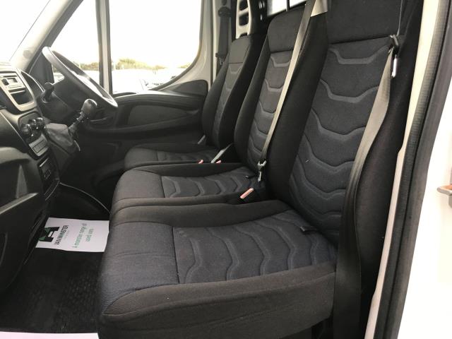 2018 Iveco Daily 2.3 High Roof Van 3520 Wb (NX18OLW) Thumbnail 22
