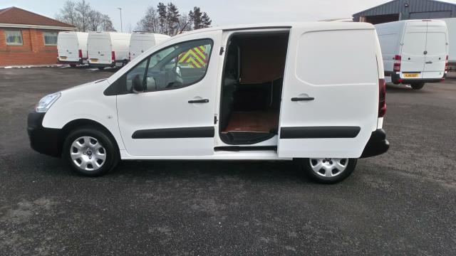 2018 Peugeot Partner 850 1.6 Bluehdi 100 Professional Van [Non Ss] (NX18WGY) Image 9