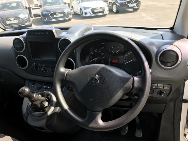 2018 Peugeot Partner 850 1.6 Bluehdi 100 Professional Van [Non Ss] (NX18ZNW) Thumbnail 18