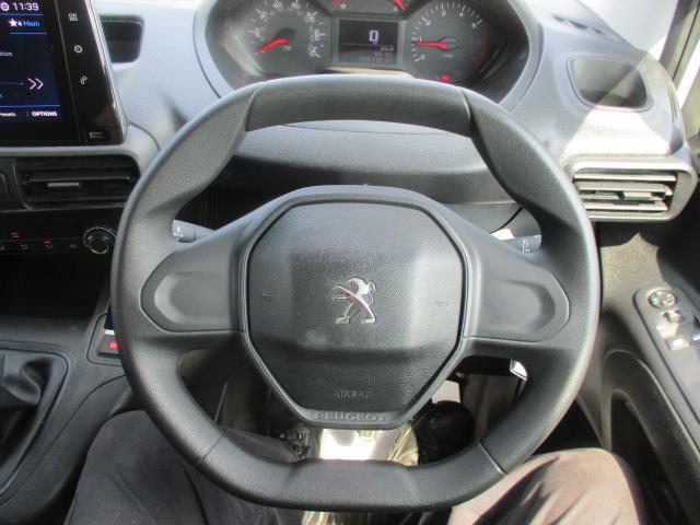 2019 Peugeot Partner 1000 1.6 Bluehdi 100 Professional Van (NX19XHT) Image 14