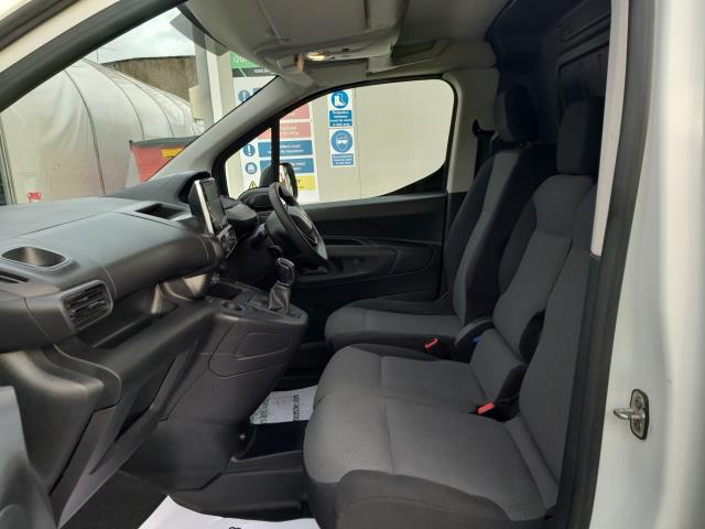 2019 Peugeot Partner 1000 1.5 Bluehdi 100 Professional Van (NX19YBY) Image 17