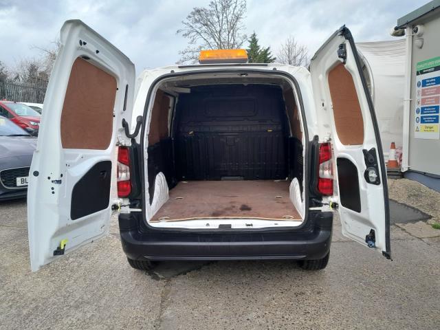 2019 Peugeot Partner 1000 1.5 Bluehdi 100 Professional Van (NX19YBY) Image 10