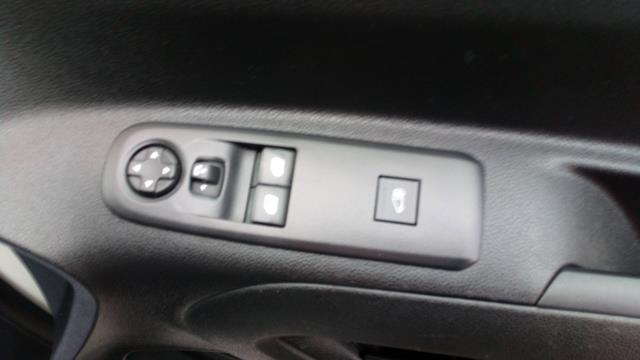 2019 Peugeot Partner 1000 1.5 Bluehdi 100 Professional Van (NX19YEC) Image 15