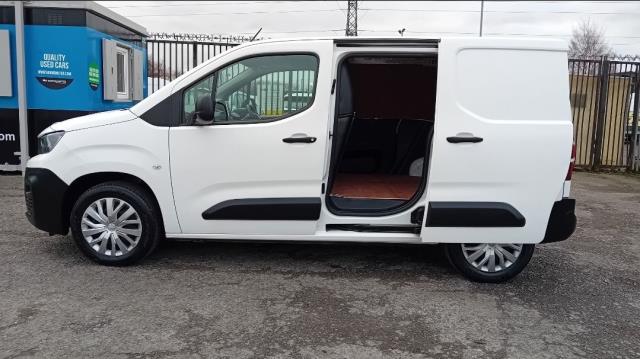 2019 Peugeot Partner 1000 1.5 Bluehdi 100 Professional Van (NX19YKP) Image 7