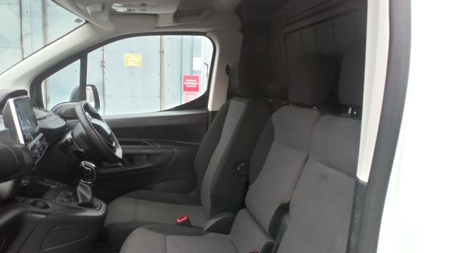 2019 Peugeot Partner 1000 1.5 Bluehdi 100 Professional Van (NX19YLS) Image 14
