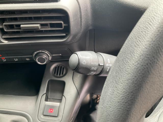 2019 Peugeot Partner 1000 1.5 Bluehdi 100 Professional Van (NX19ZFO) Image 26