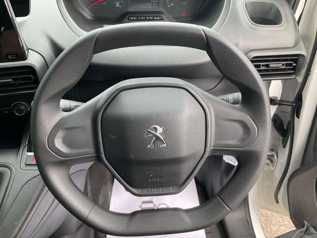 2019 Peugeot Partner 1000 1.5 Bluehdi 100 Professional Van (NX19ZFO) Image 16