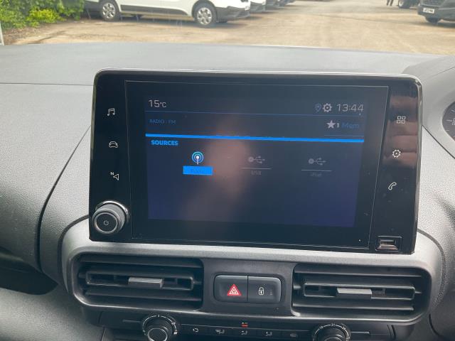 2019 Peugeot Partner 1000 1.5 Bluehdi 100 Professional Van (NX19ZFO) Image 18