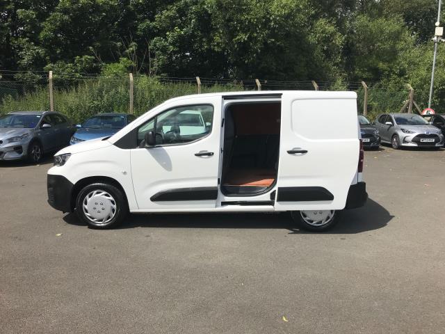 2019 Peugeot Partner 1000 1.5 BLUEHDI 100 PROFESSIONAL EURO 6 VAN (NX19ZZW) Image 6