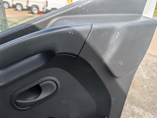 2021 Nissan Nv400 2.3 Dci 150Ps H1 Tekna Dropside - Just Serviced | Work Ready | 4.9★ Rated (NX21FFM) Image 27