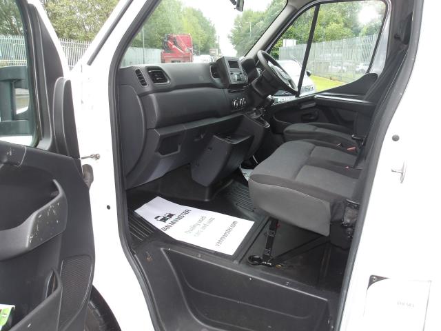 2021 Nissan Nv400 2.3 Dci 150Ps L3 Tekna Dropside  (NX21FFO) Image 17