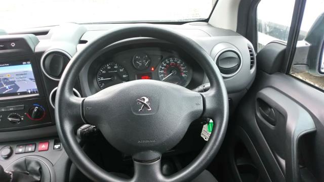 2018 Peugeot Partner 850 1.6 Bluehdi 100 Professional Van [Non Ss] (NX68WGP) Image 18